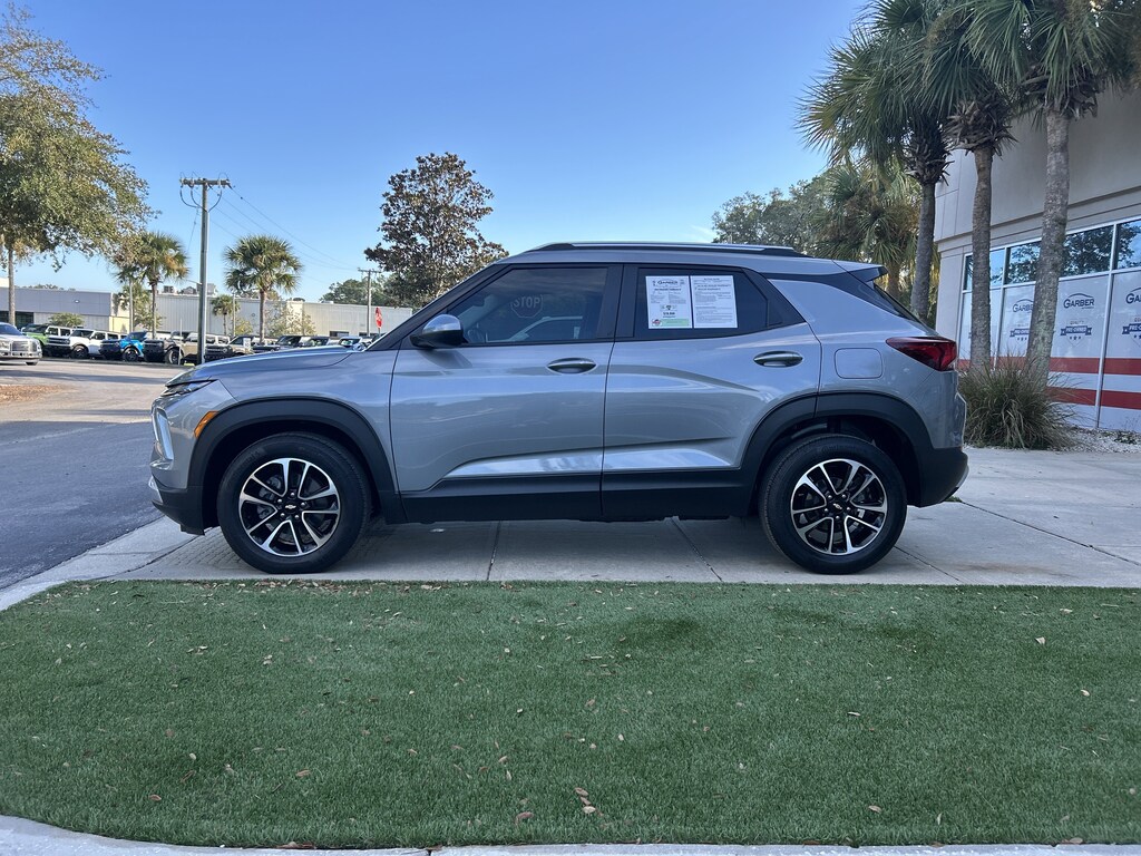 Used 2024 Chevrolet Trailblazer LT SUV