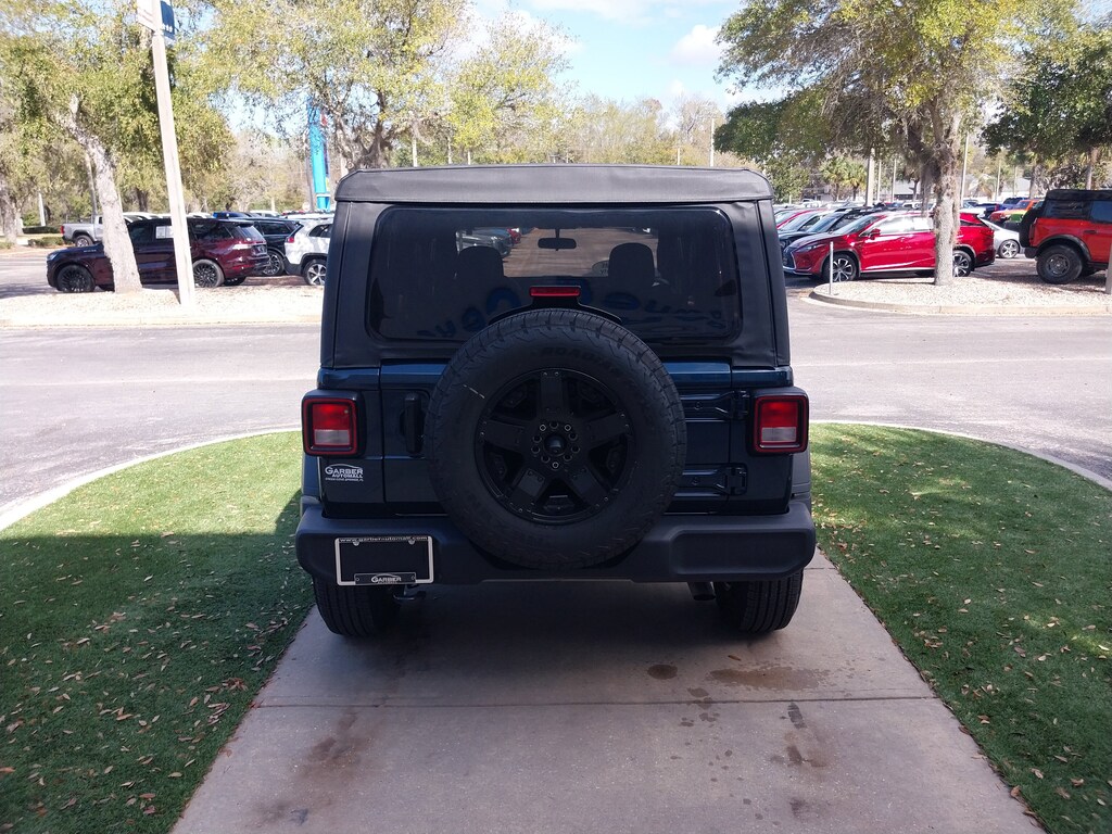 Used 2025 Jeep Wrangler Sport SUV