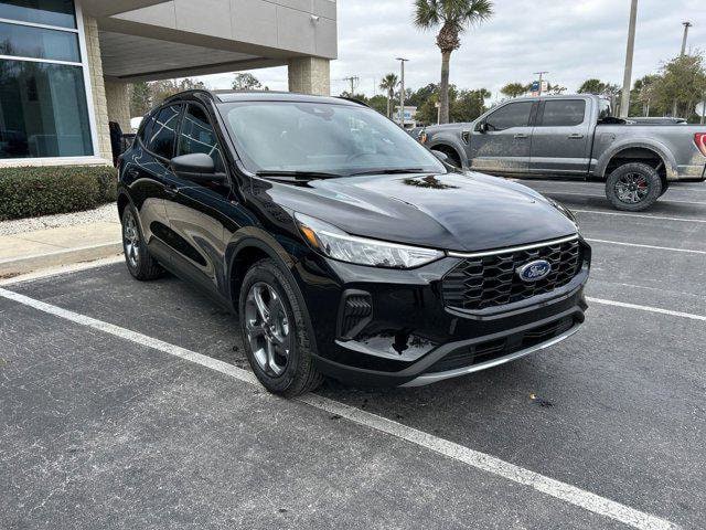 2025 Ford Escape ST-Line photo 2
