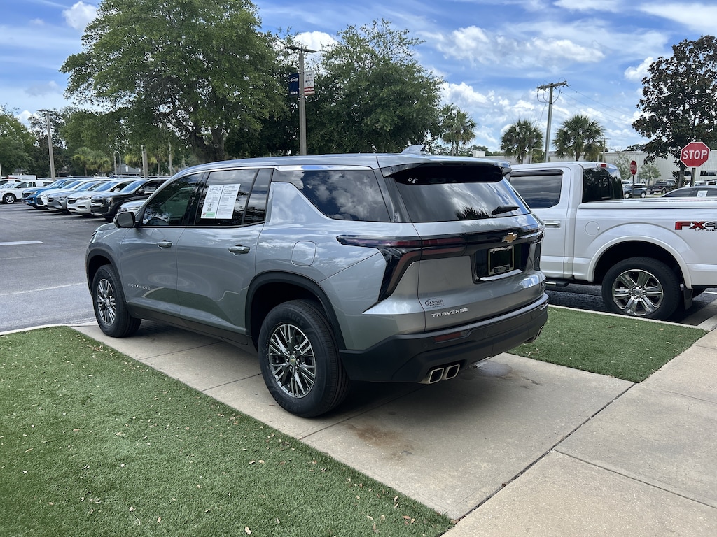 Certified 2024 Chevrolet Traverse LS SUV