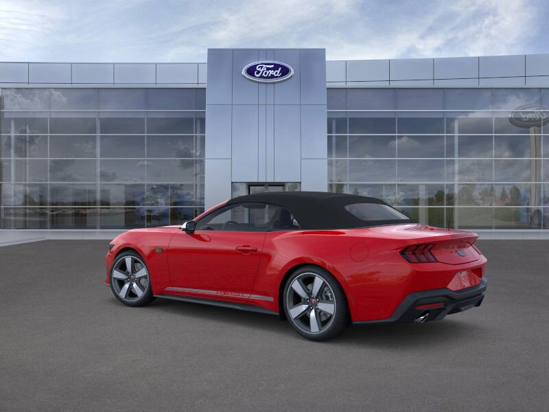 2025 Ford Mustang GT Premium Convertible photo 4