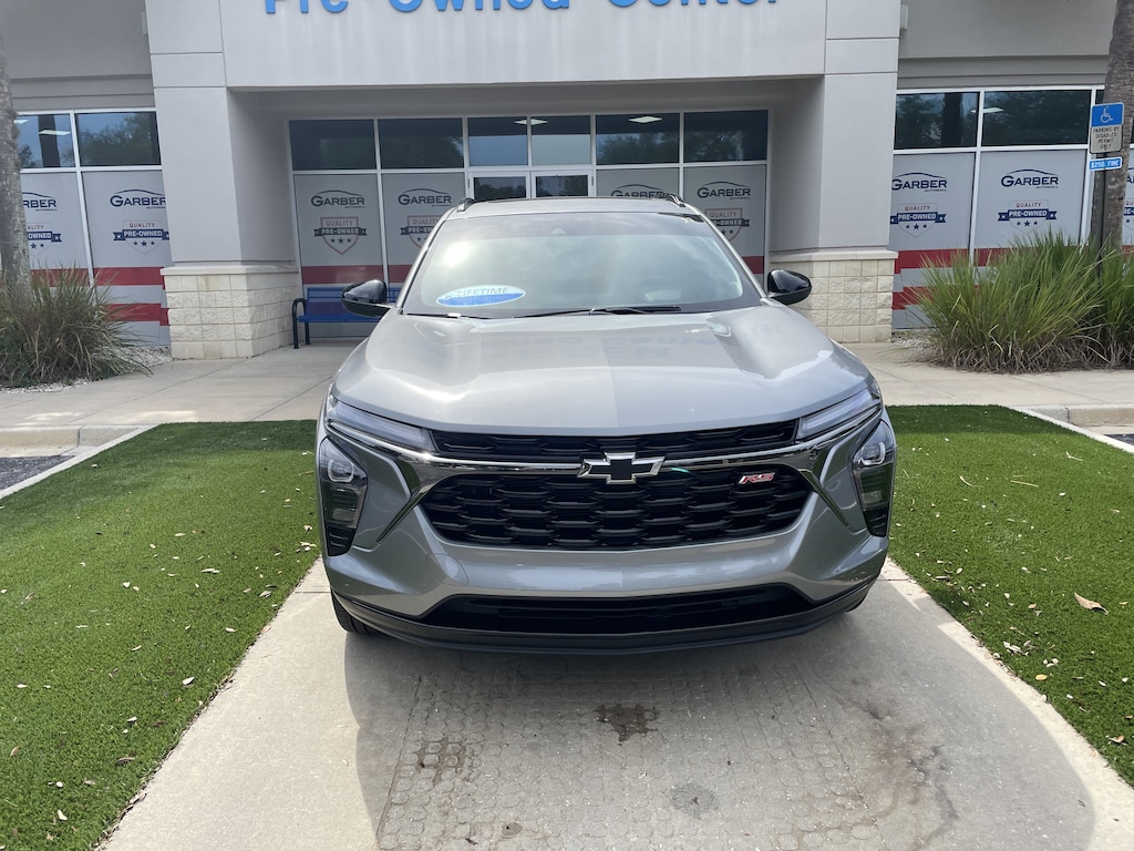 Used 2025 Chevrolet Trax 2RS SUV