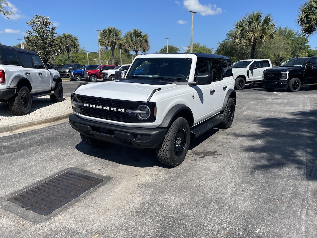 New 2026 Ford Bronco Outer Banks SUV