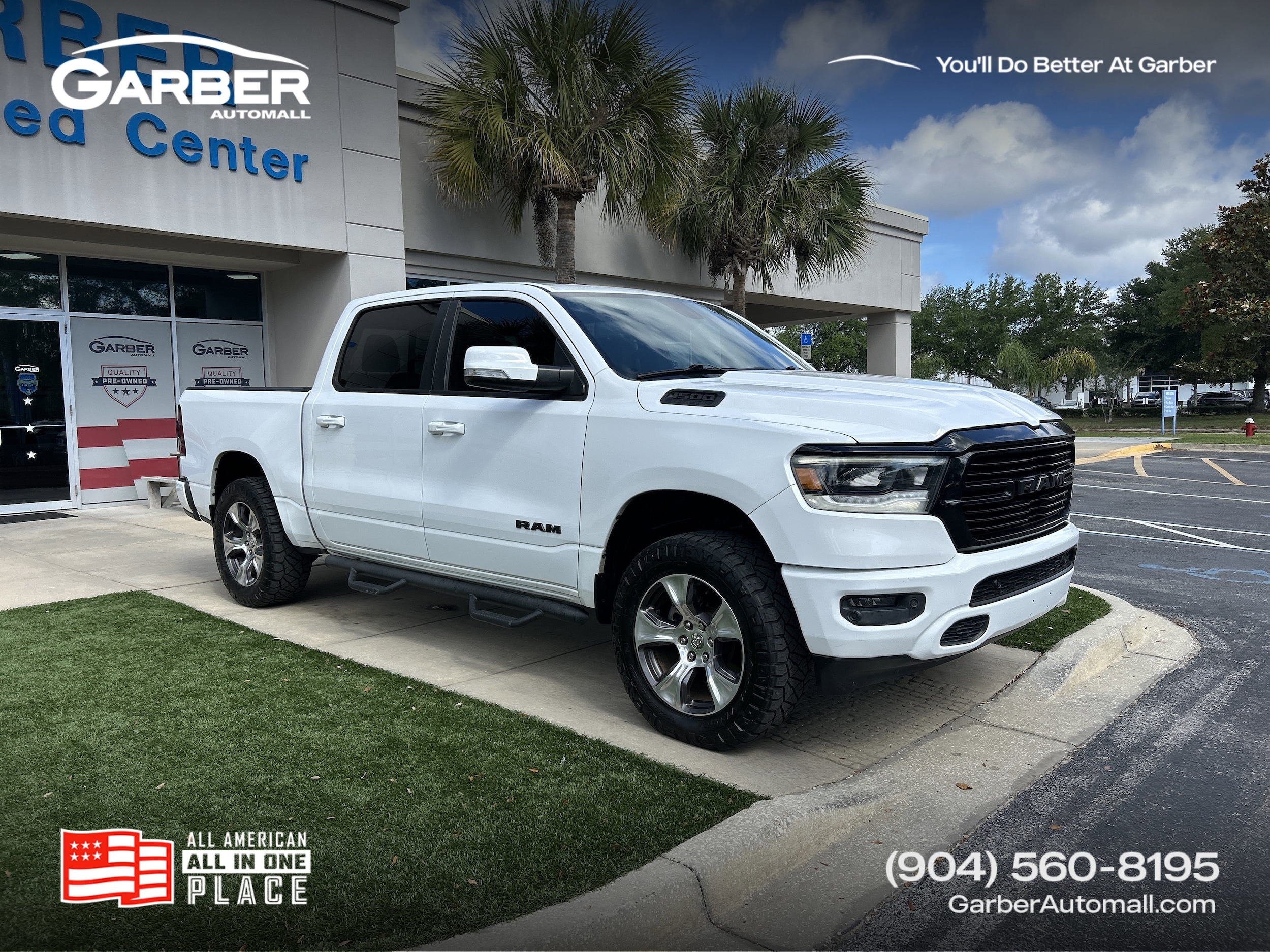 2020 RAM 1500 Big Horn/Lone Star 4x4 Crew Cab 5'7's photo