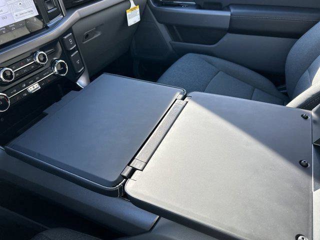 2025 Ford F-150 XLT - Photo 33