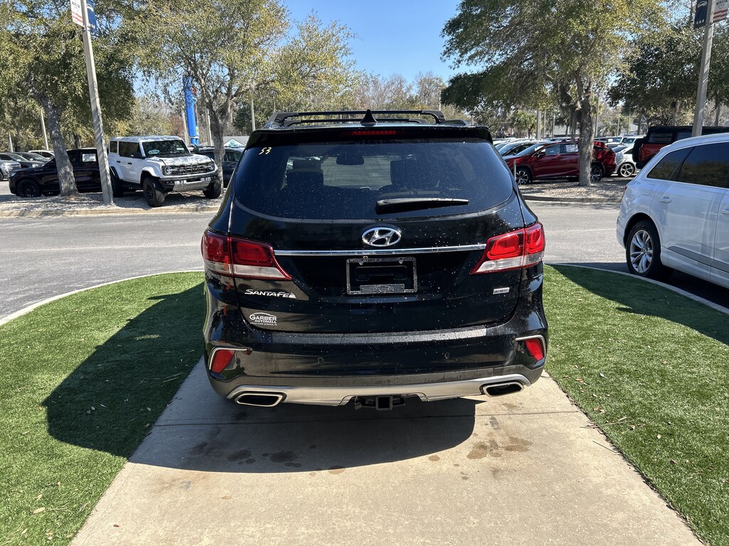Used 2017 Hyundai Santa Fe SE Ultimate SUV