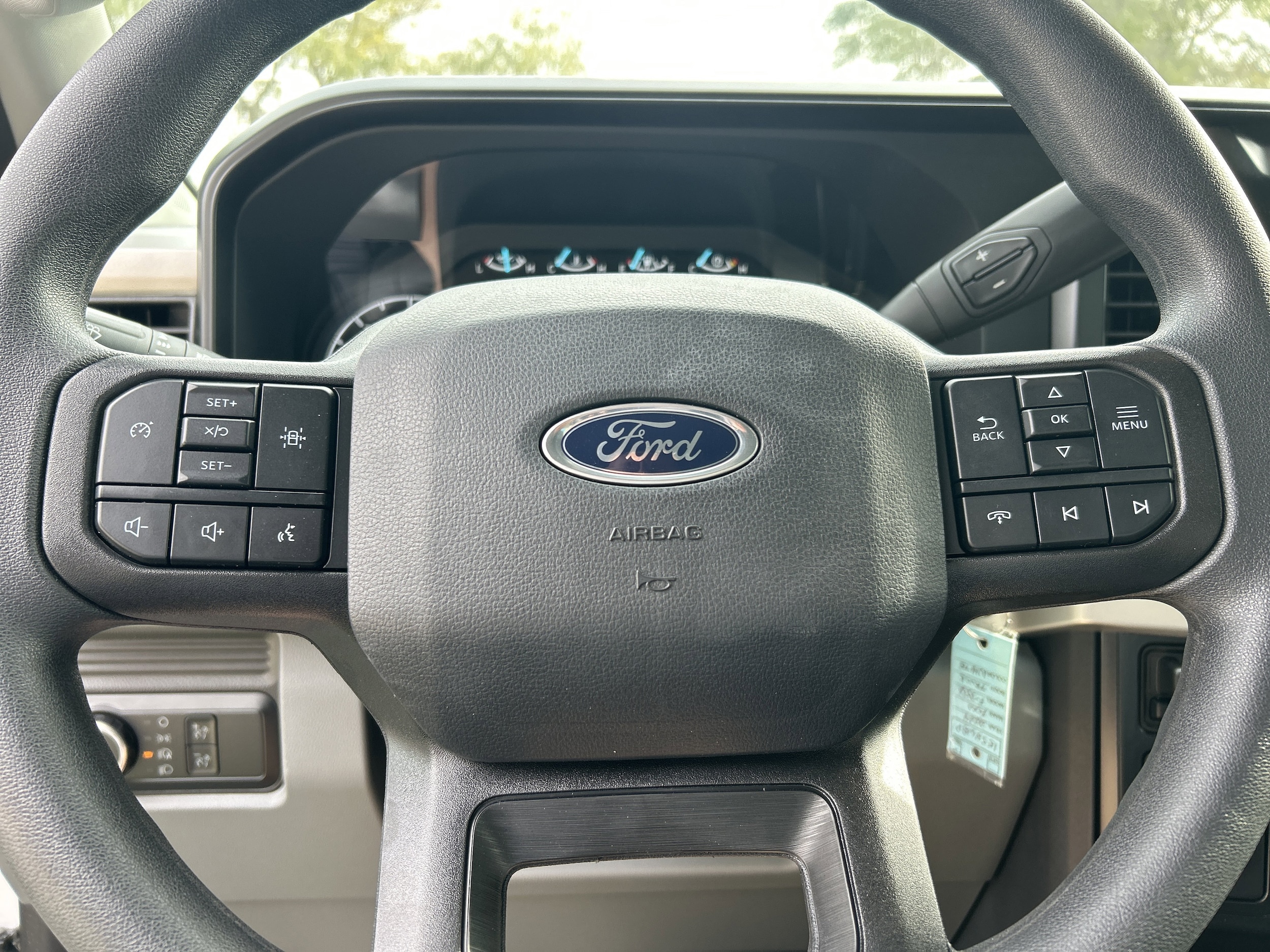 2024 Ford F-350 Super Duty Chassis Cab XL - Photo 15