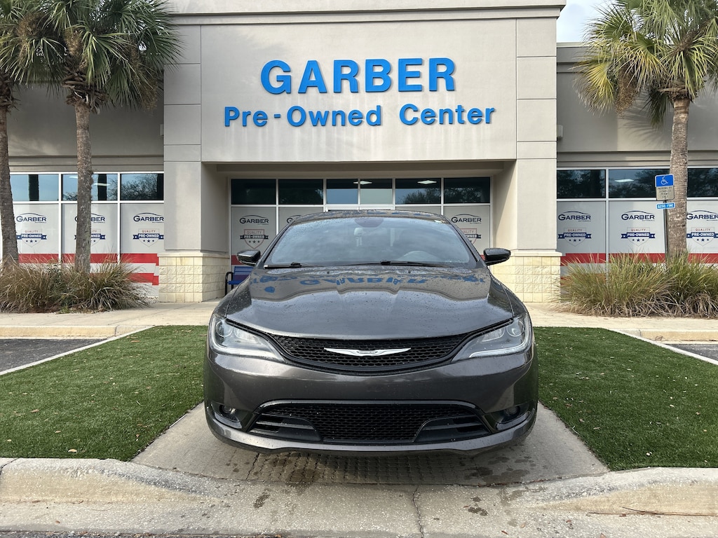 Used 2016 Chrysler 200 S Sedan