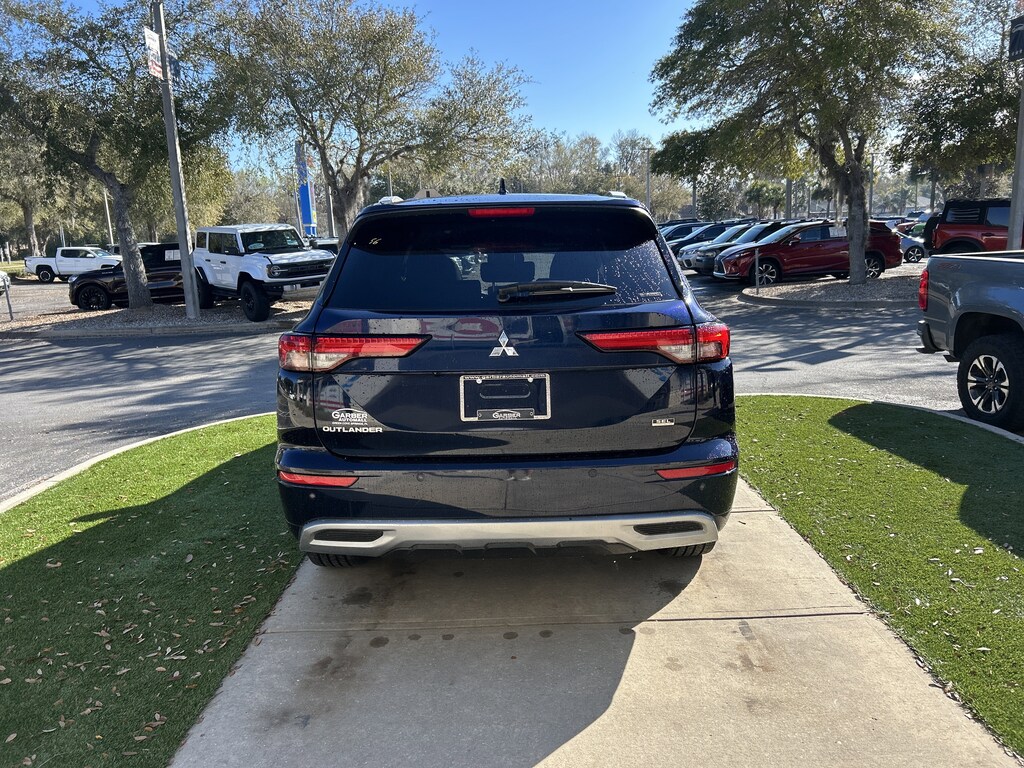 Used 2022 Mitsubishi Outlander SEL CUV