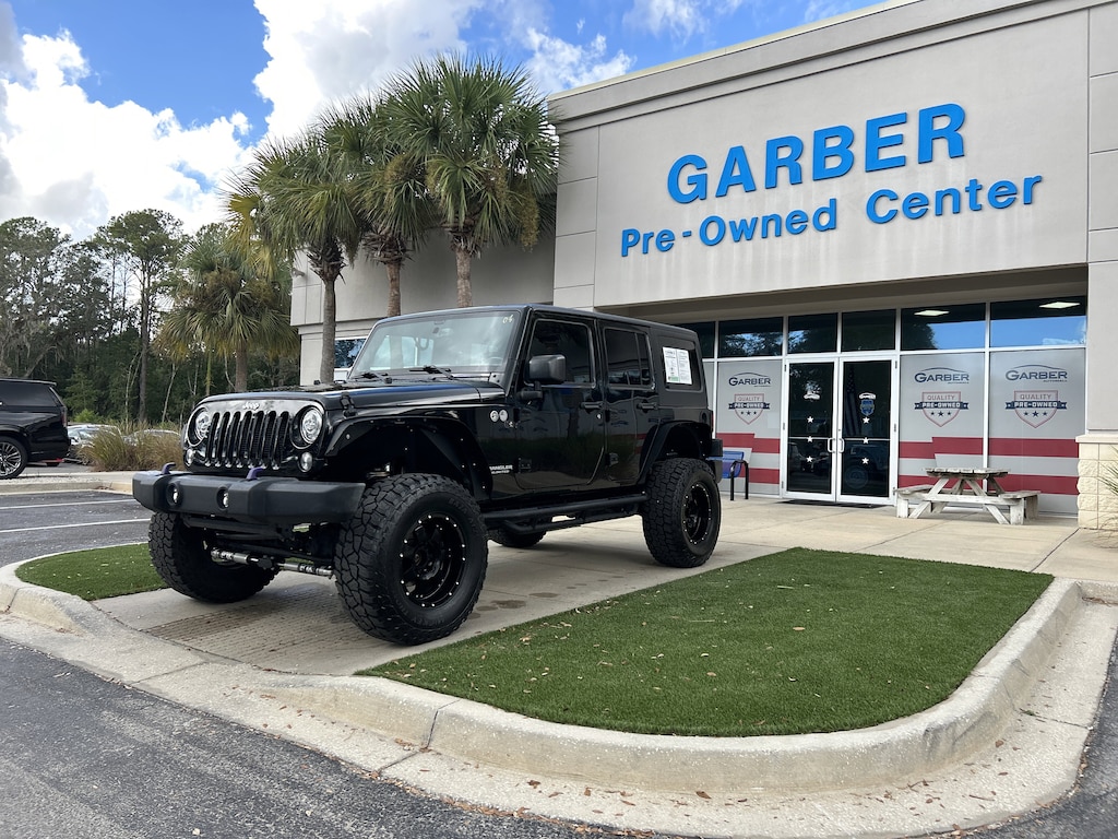 Used 2017 Jeep Wrangler Unlimited Rubicon SUV