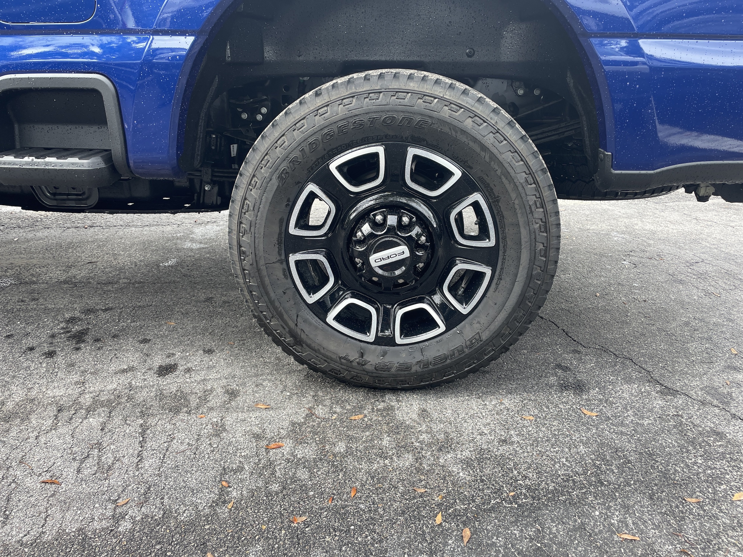 2026 Ford F-350 Super Duty Platinum - Photo 9