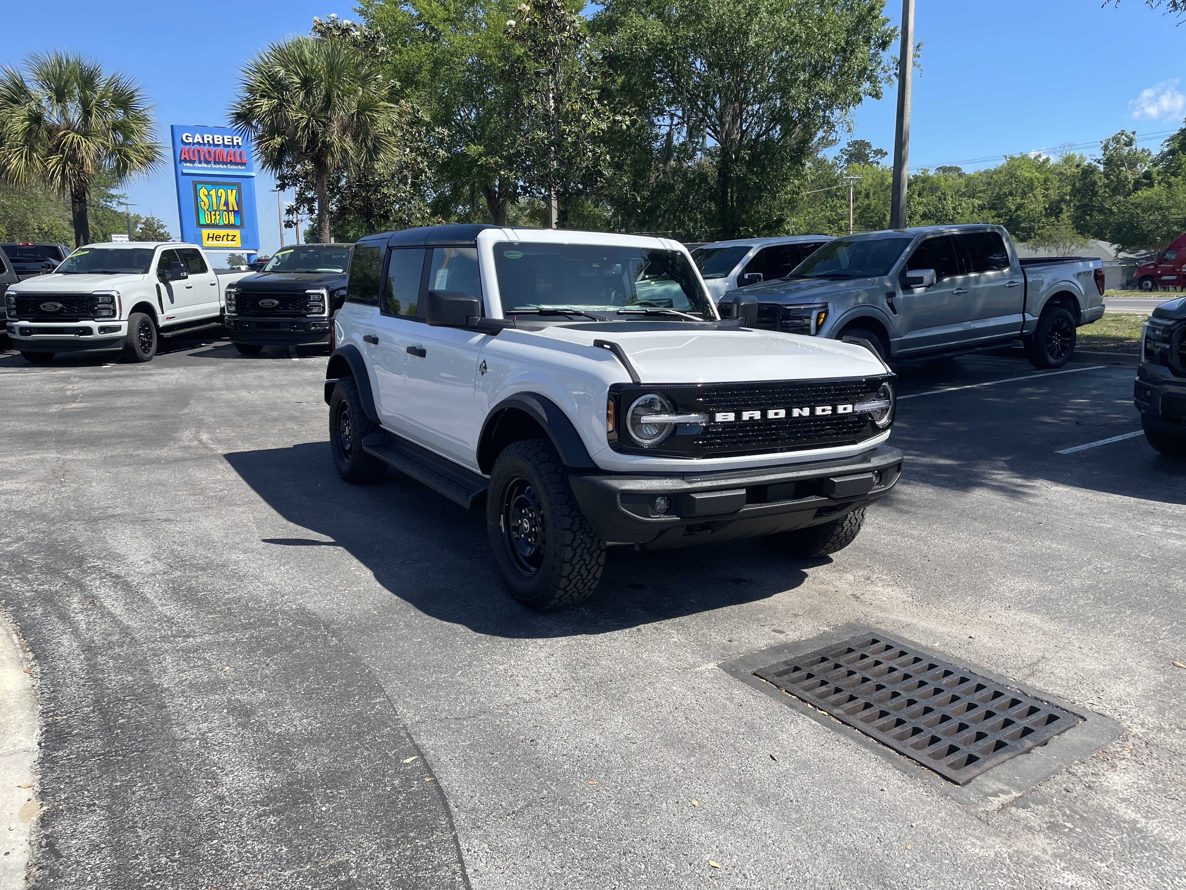 New 2026 Ford Bronco Outer Banks SUV