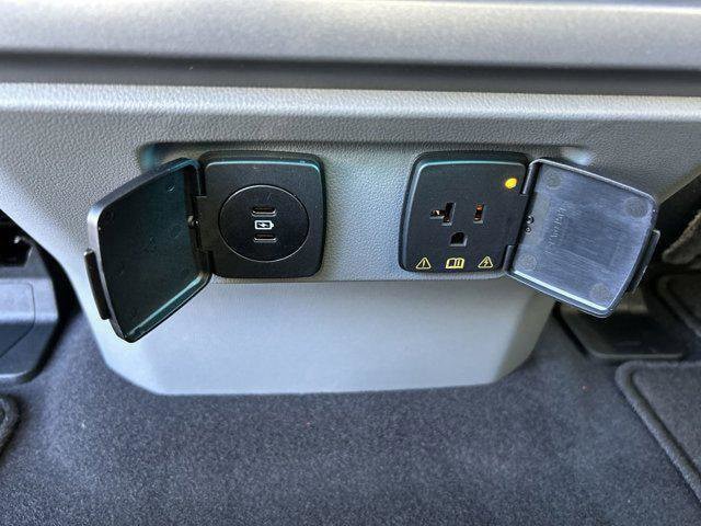 2025 Ford F-150 XLT - Photo 52