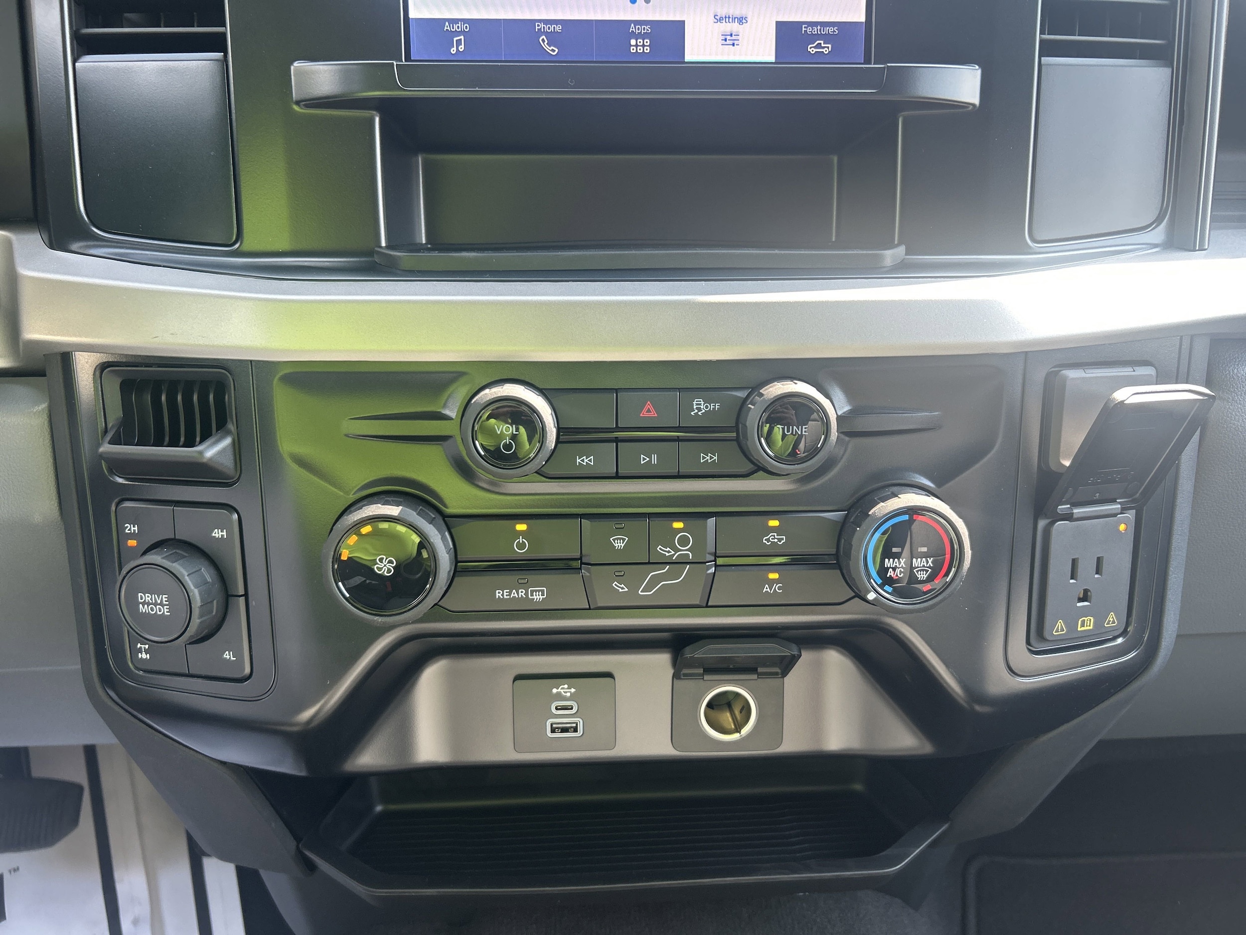 2026 Ford F-350 Super Duty XL - Photo 22