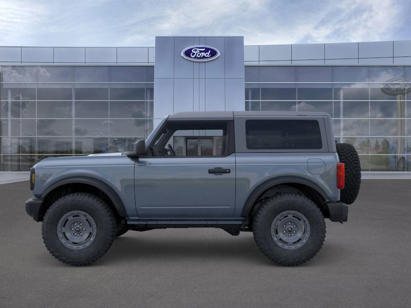 2025 Ford Bronco Base photo 3