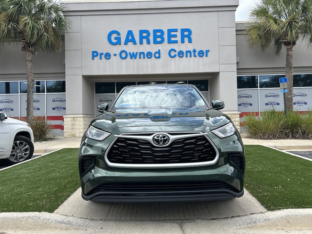 Used 2023 Toyota Highlander L SUV