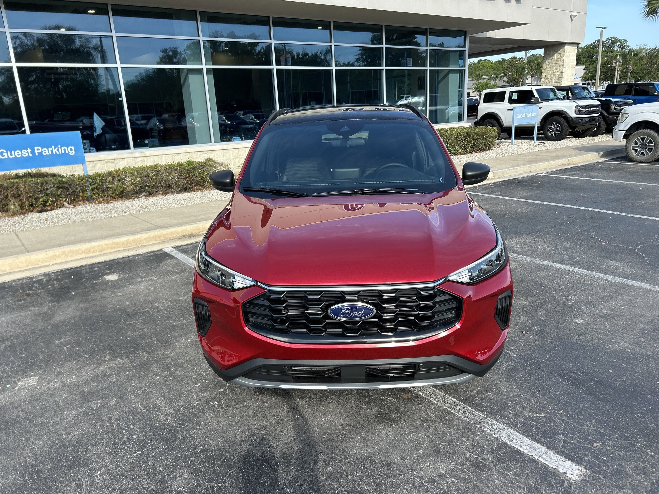 2025 Ford Escape ST-Line photo 3