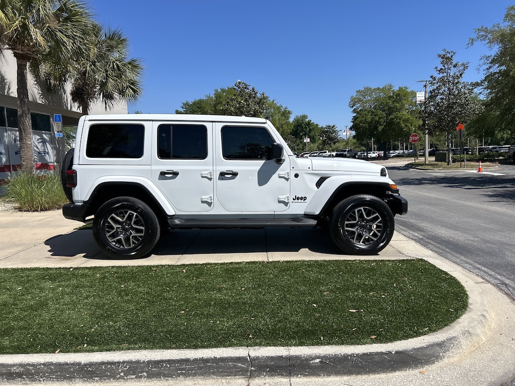 Used 2026 Jeep Wrangler Sahara SUV