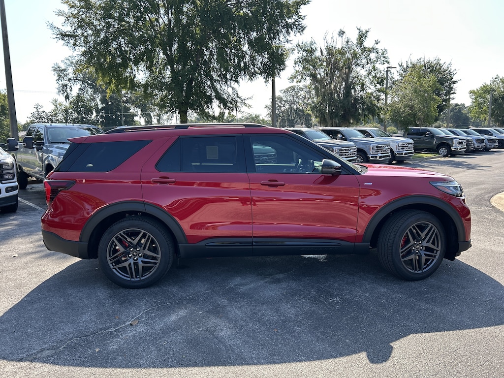 New 2026 Ford Explorer ST-Line SUV