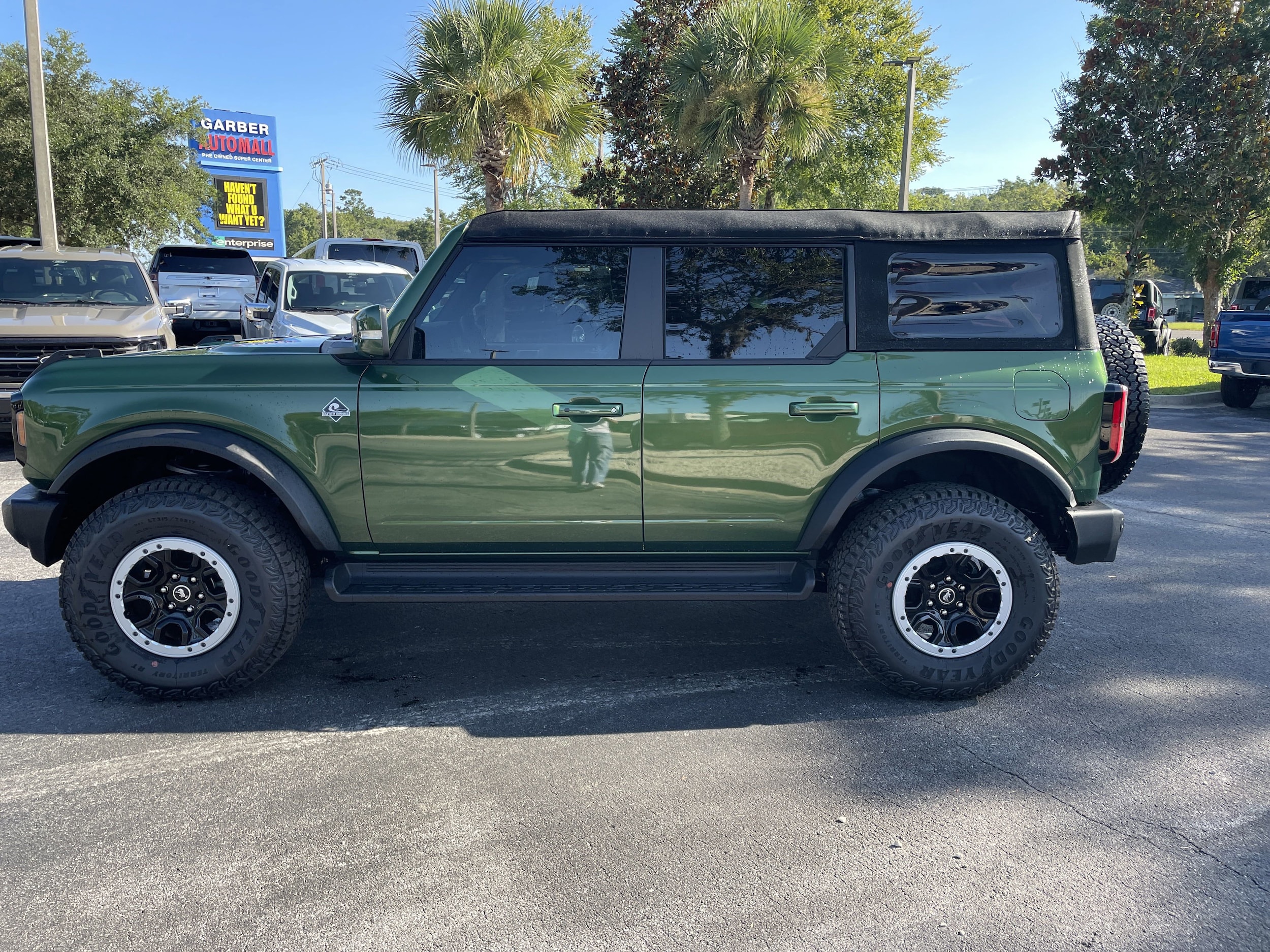 2025 Ford Bronco 4-Door Outer Banks - Photo 4