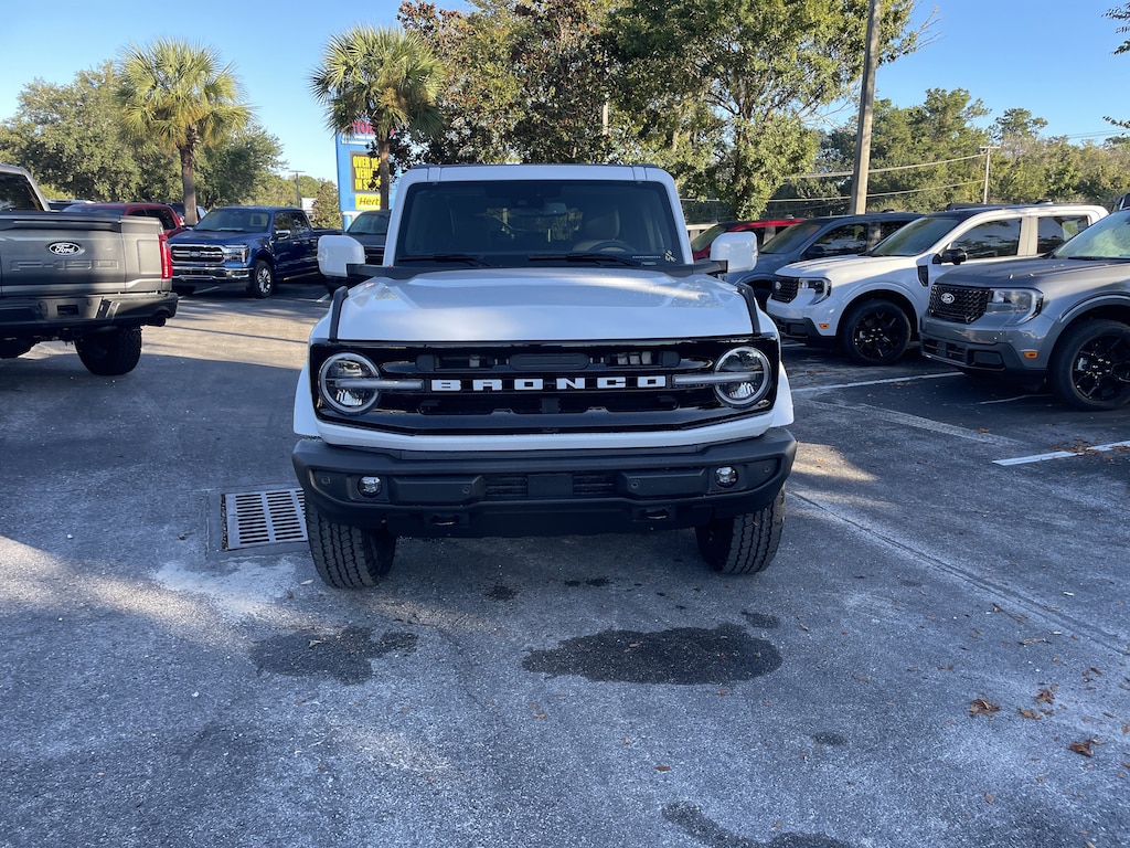 New 2025 Ford Bronco Outer Banks SUV