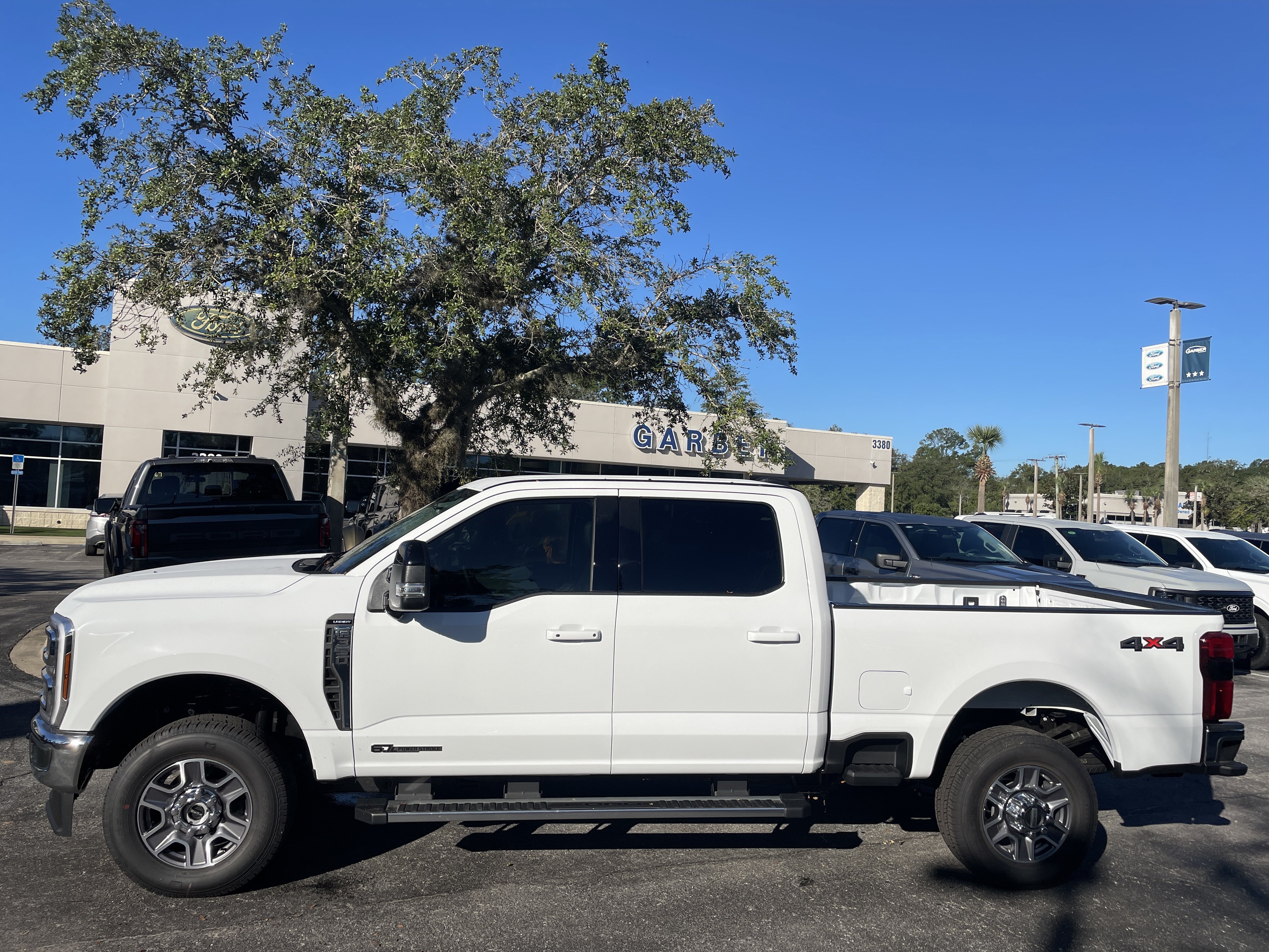 New 2026 Ford F-350 Lariat Truck Crew Cab