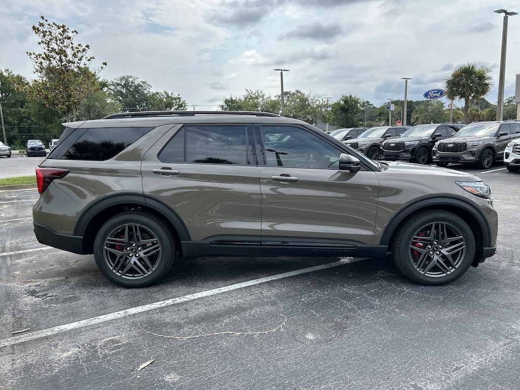 New 2026 Ford Explorer ST SUV