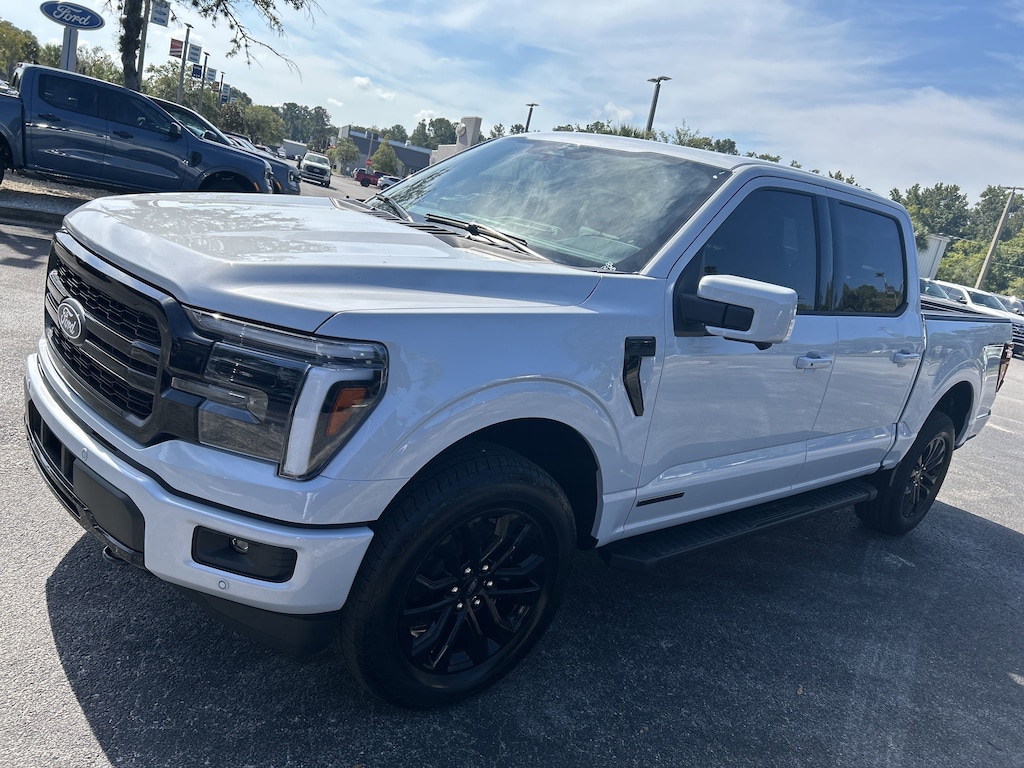 New 2025 Ford F-150 Lariat Truck SuperCrew Cab