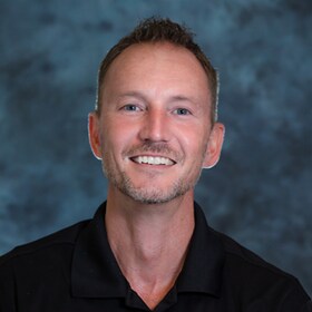 Staff member Steven Albert from ID_c04372