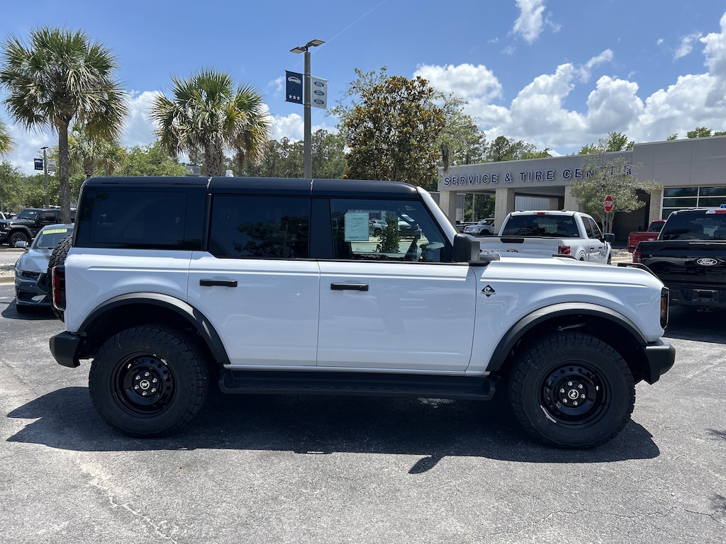 New 2026 Ford Bronco Outer Banks SUV
