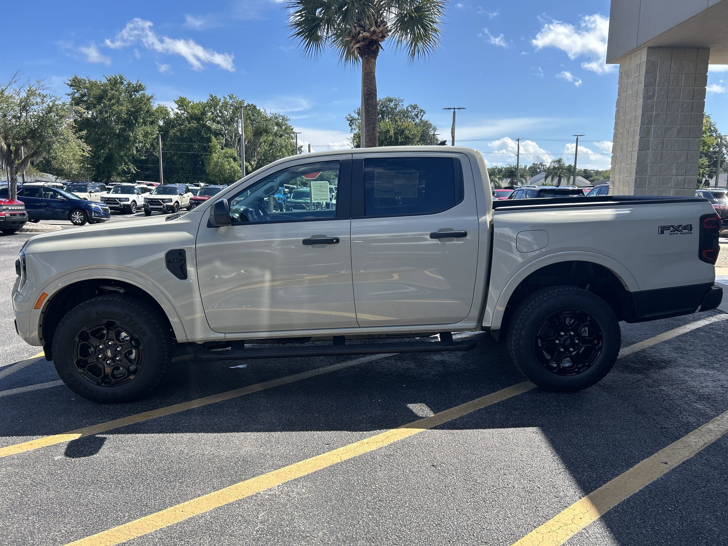 2025 Ford Ranger XLT photo 3