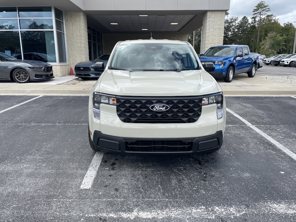 New 2025 Ford Maverick XL Truck SuperCrew