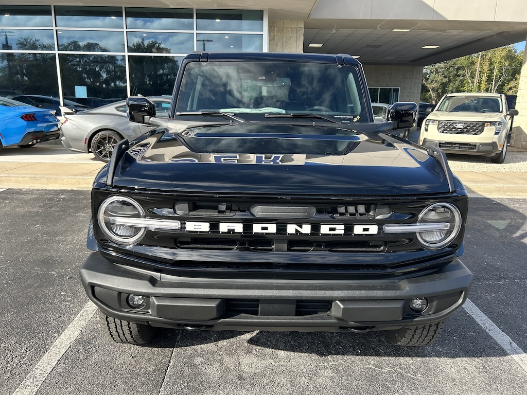 New 2025 Ford Bronco Outer Banks SUV