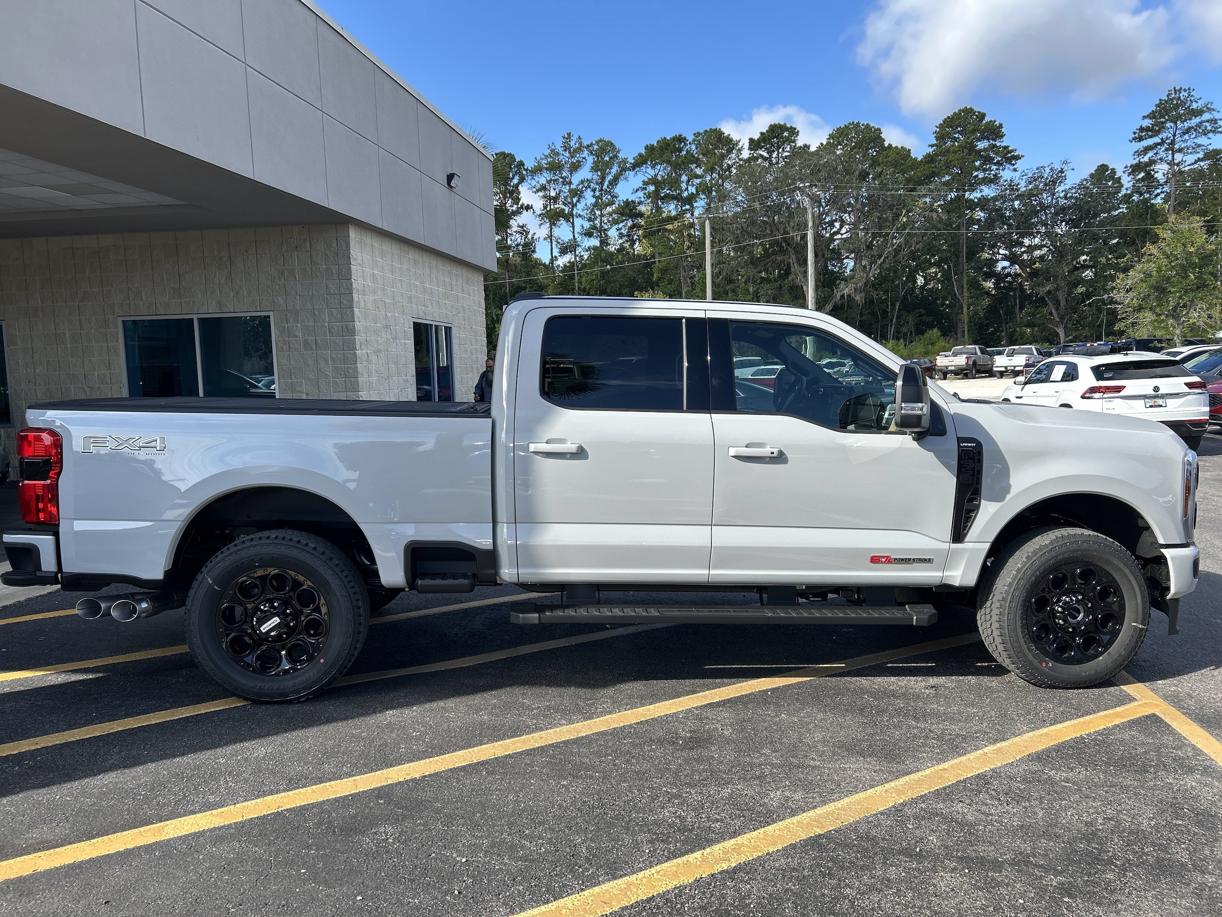 2026 Ford F-350 Super Duty Lariat - Photo 9
