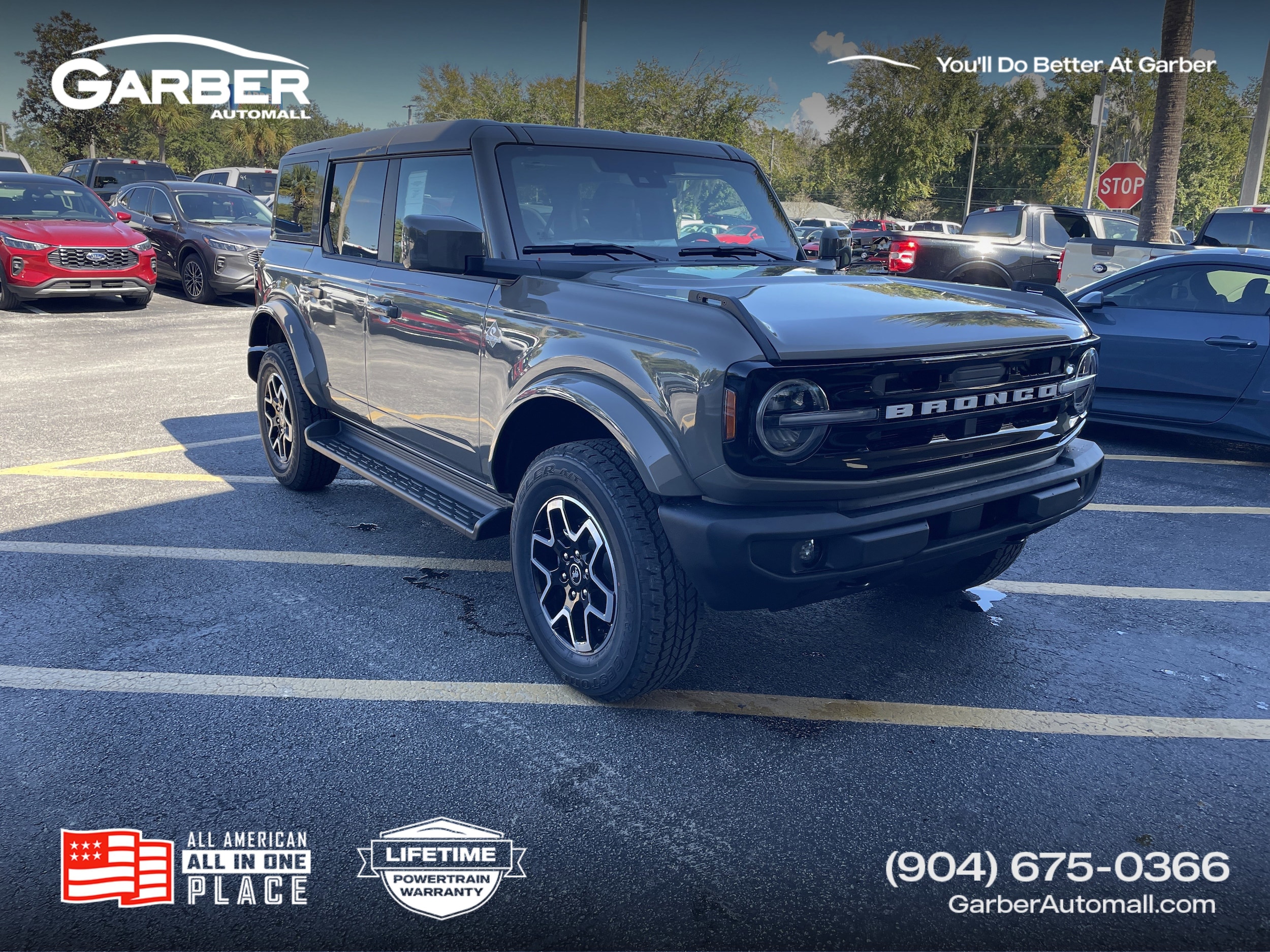 2025 Ford Bronco 4-Door Outer Banks's photo