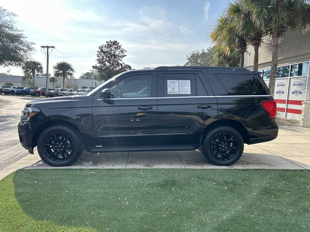 Used 2024 Ford Expedition XLT SUV