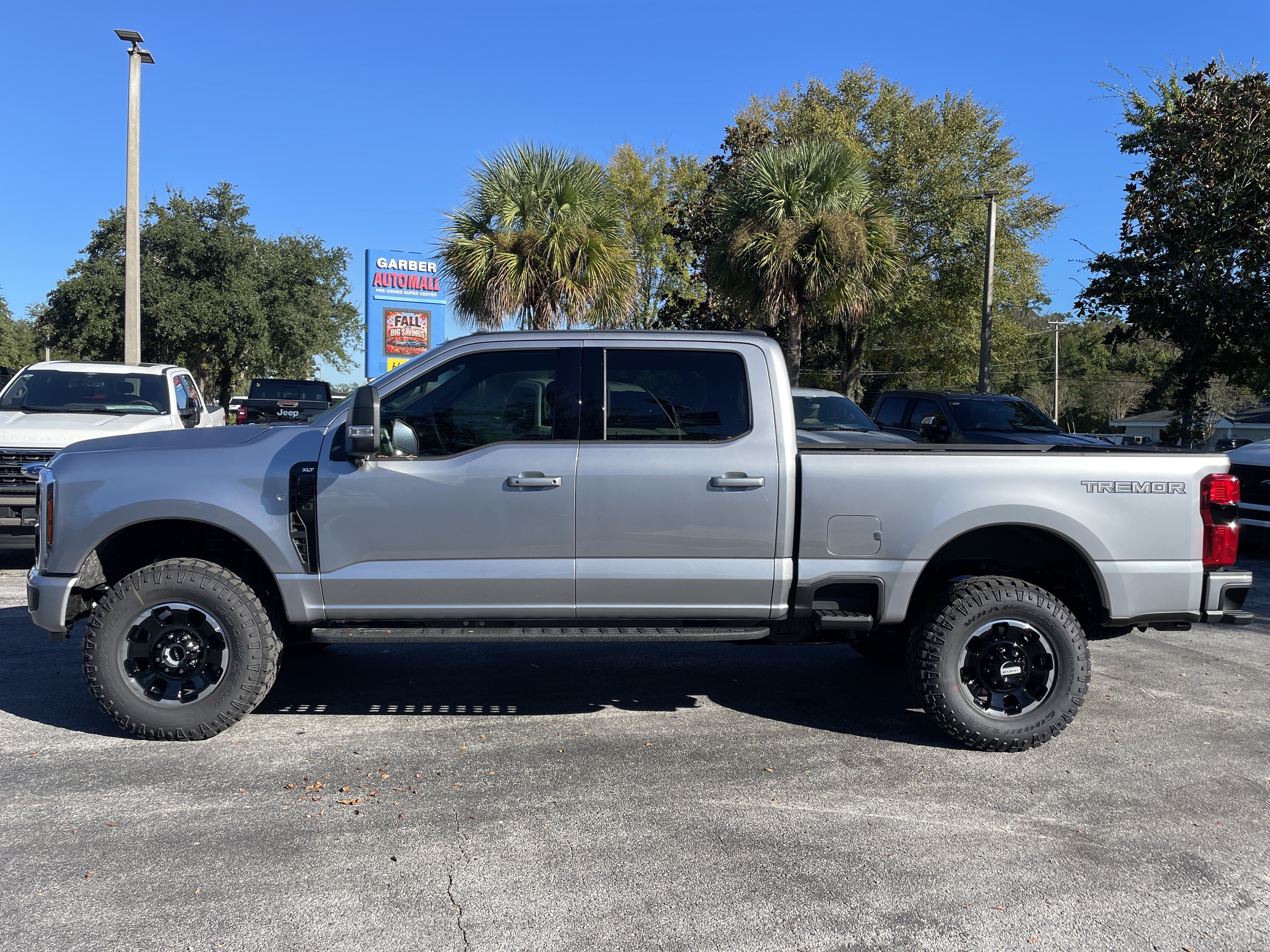New 2027 Ford F-250 XLT Truck Crew Cab