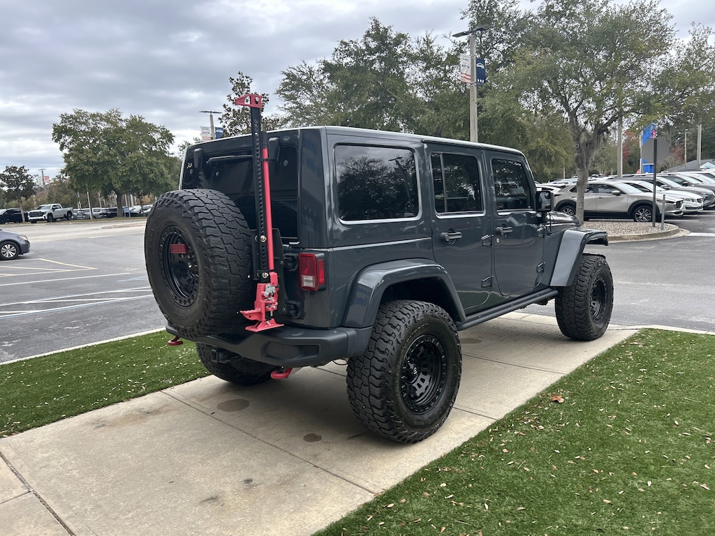 Used 2016 Jeep Wrangler Unlimited Rubicon SUV