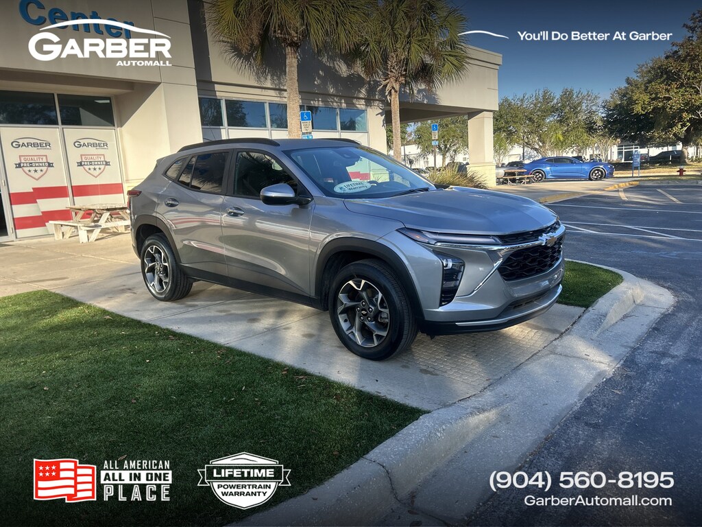 Used 2025 Chevrolet Trax LT SUV