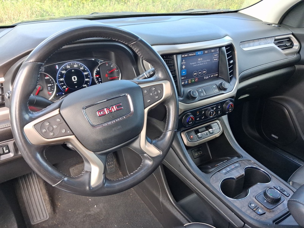 Used 2022 GMC Acadia Denali SUV
