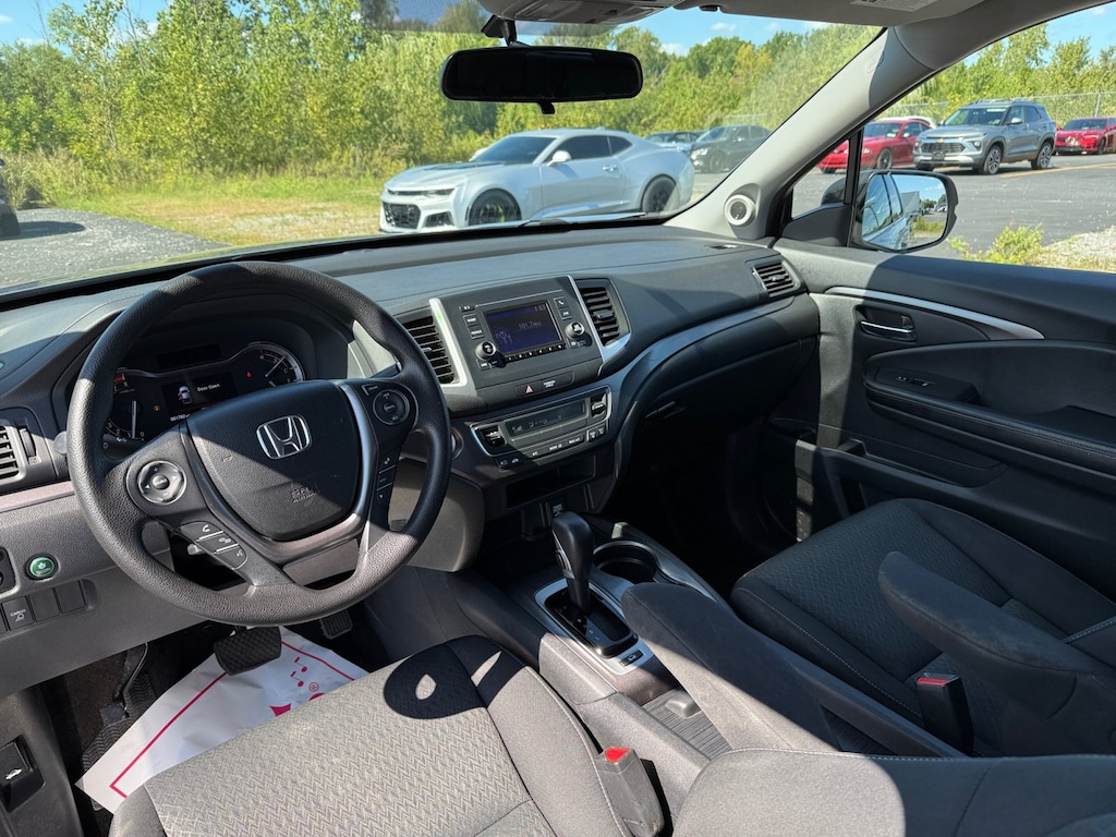 Used 2017 Honda Ridgeline RT Truck Crew Cab