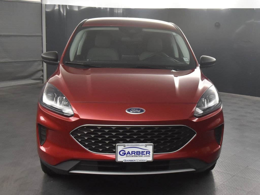 2022 Ford Escape SE photo 2