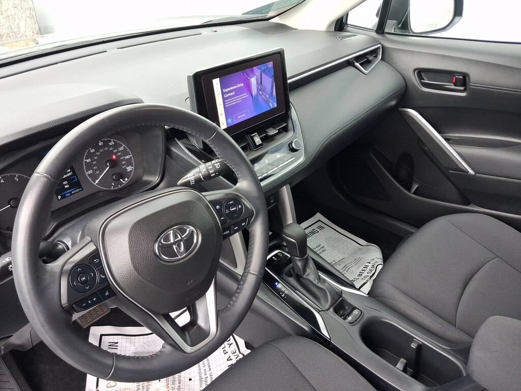 Used 2023 Toyota Corolla Cross LE SUV