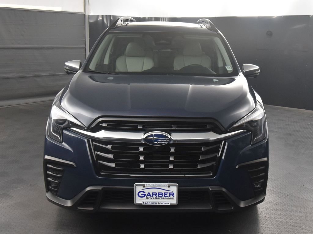 2023 Subaru Ascent Limited photo 2
