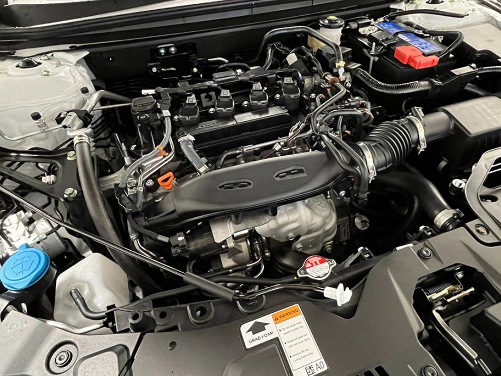 2025 Honda Accord SE - Photo 11