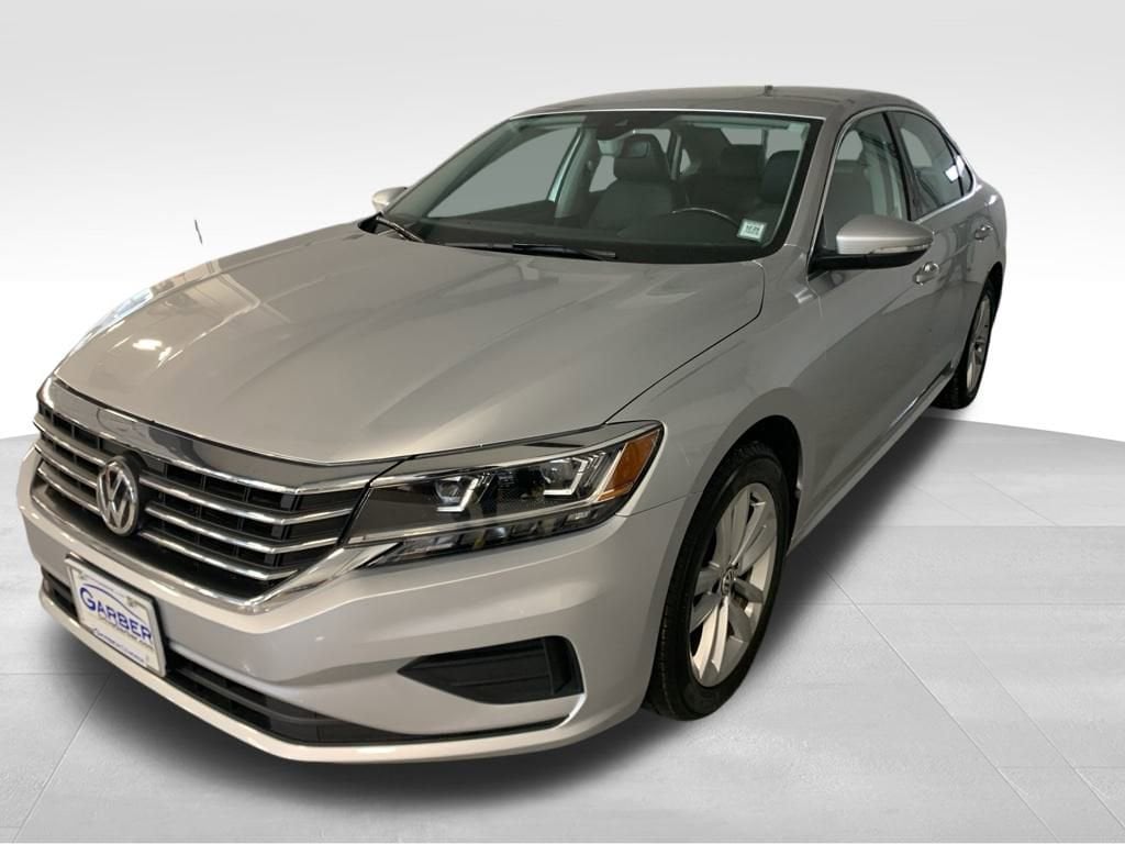 2020 Volkswagen Passat SE's photo