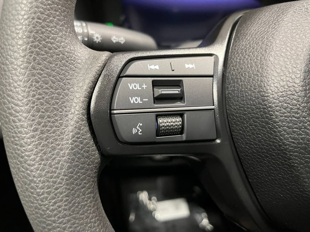 2025 Honda Accord SE - Photo 17