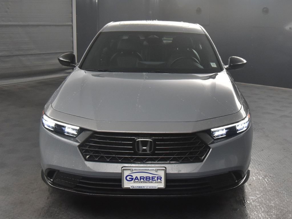 2023 Honda Accord Hybrid Sport-L photo 2