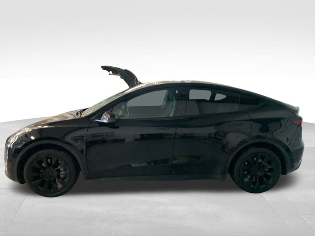 Used 2021 Tesla Model Y Long Range with VIN 5YJYGDEE8MF065292 for sale in Rochester, NY