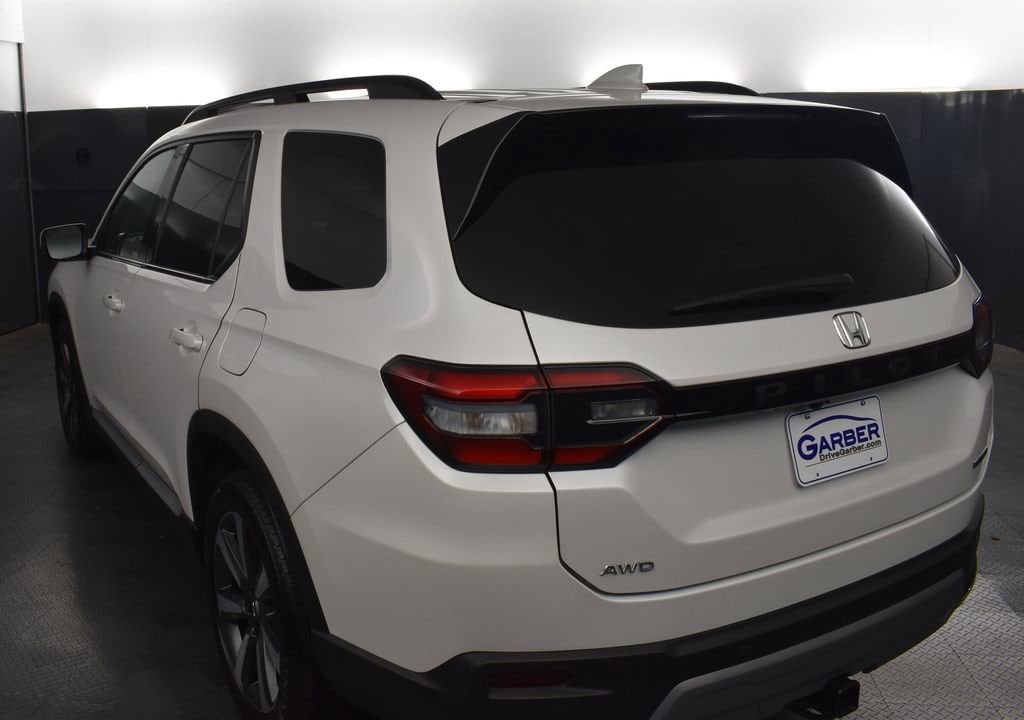 Used 2023 Honda Pilot Touring SUV